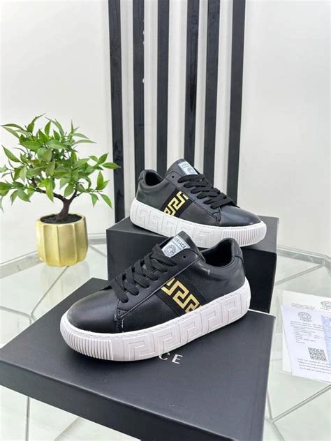 versace кроссовки купить